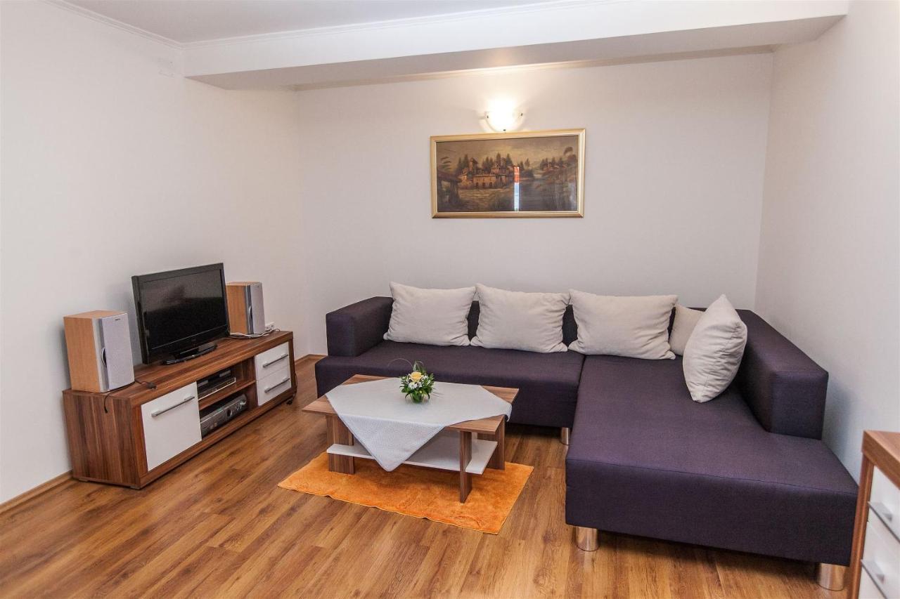 Apartments Carmen Цриквениця Екстер'єр фото