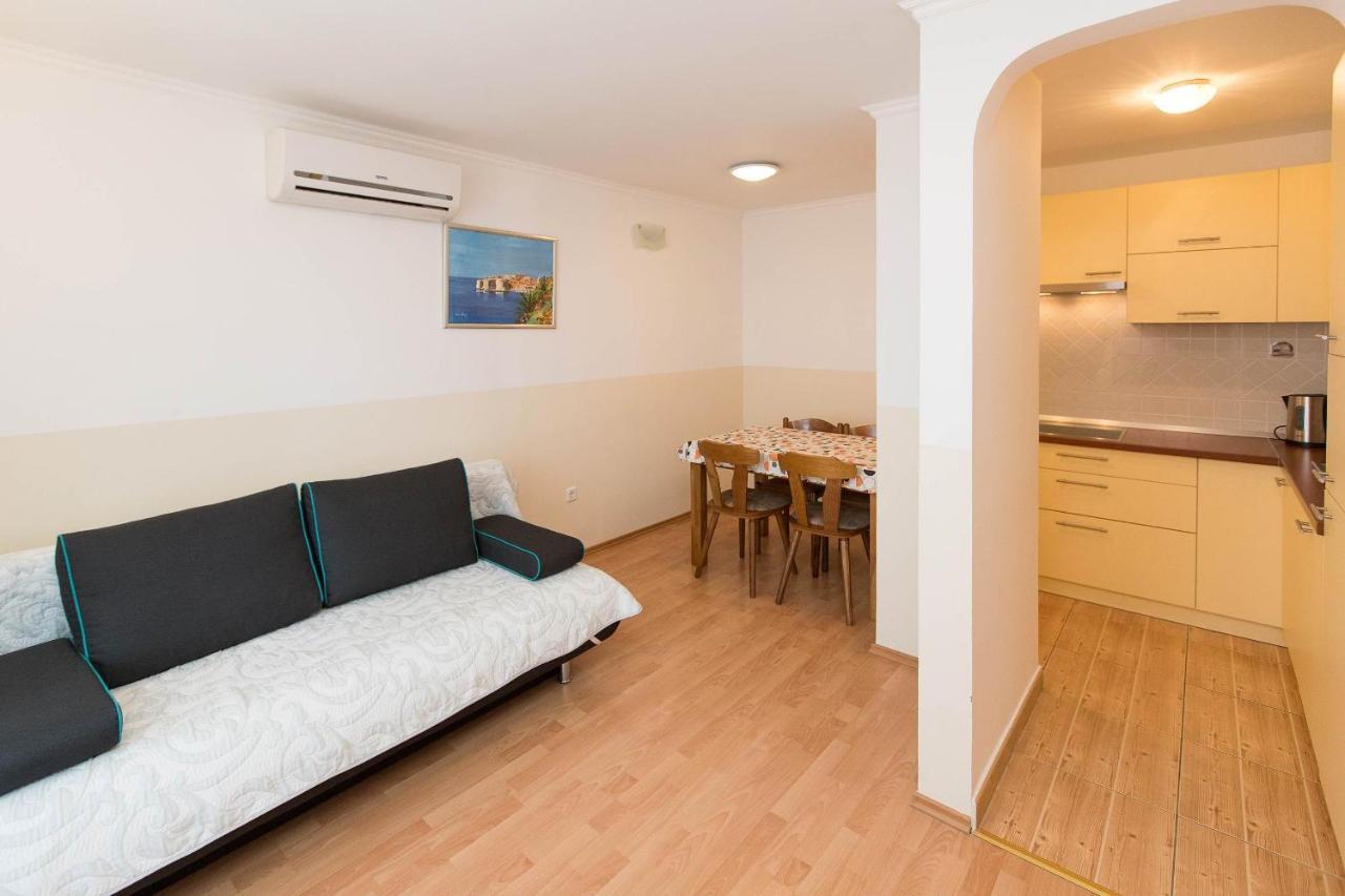 Apartments Carmen Цриквениця Екстер'єр фото